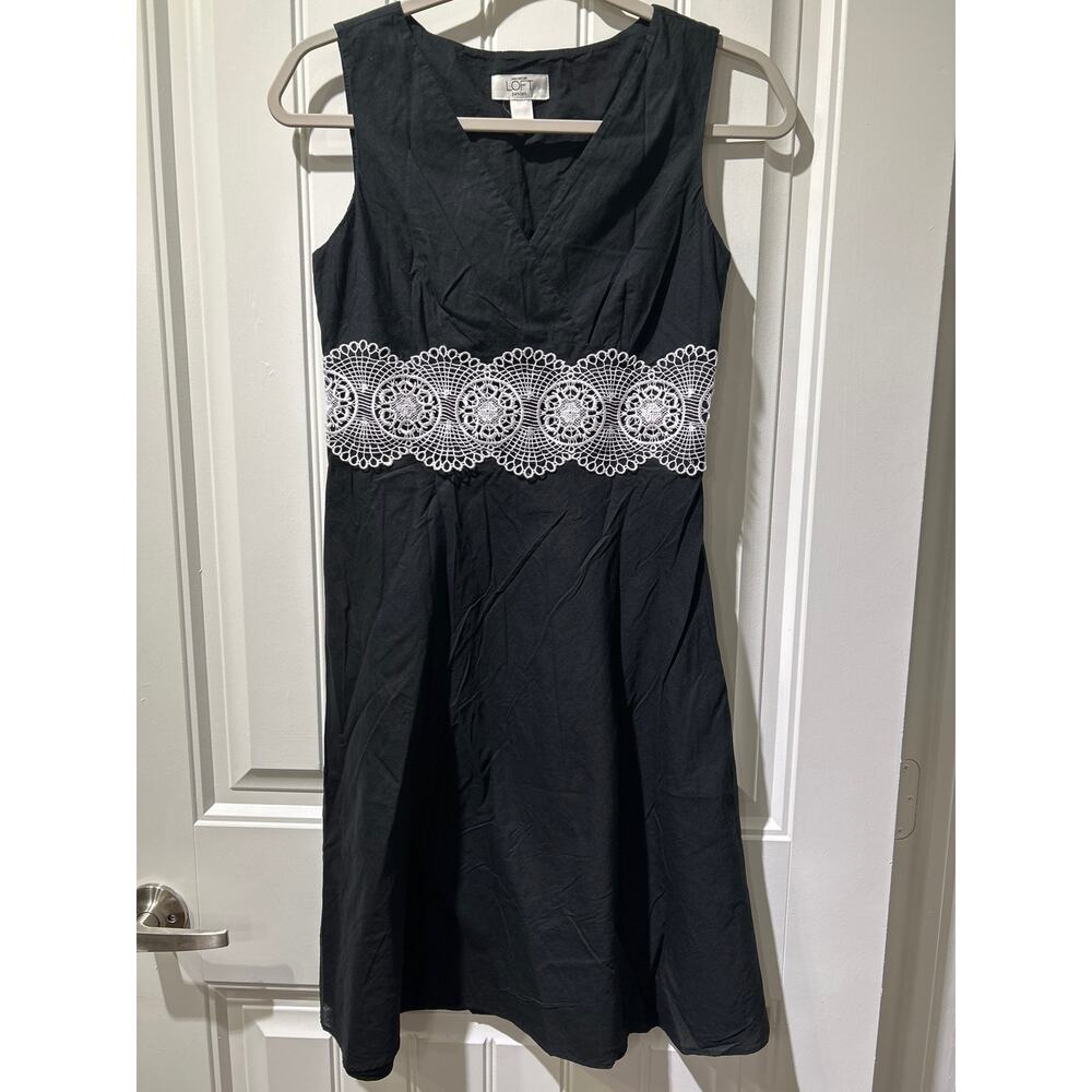 EUC Ann Taylor Loft Petite Black/White Embroidered Sleeveless ALine Dress, Sz 2P